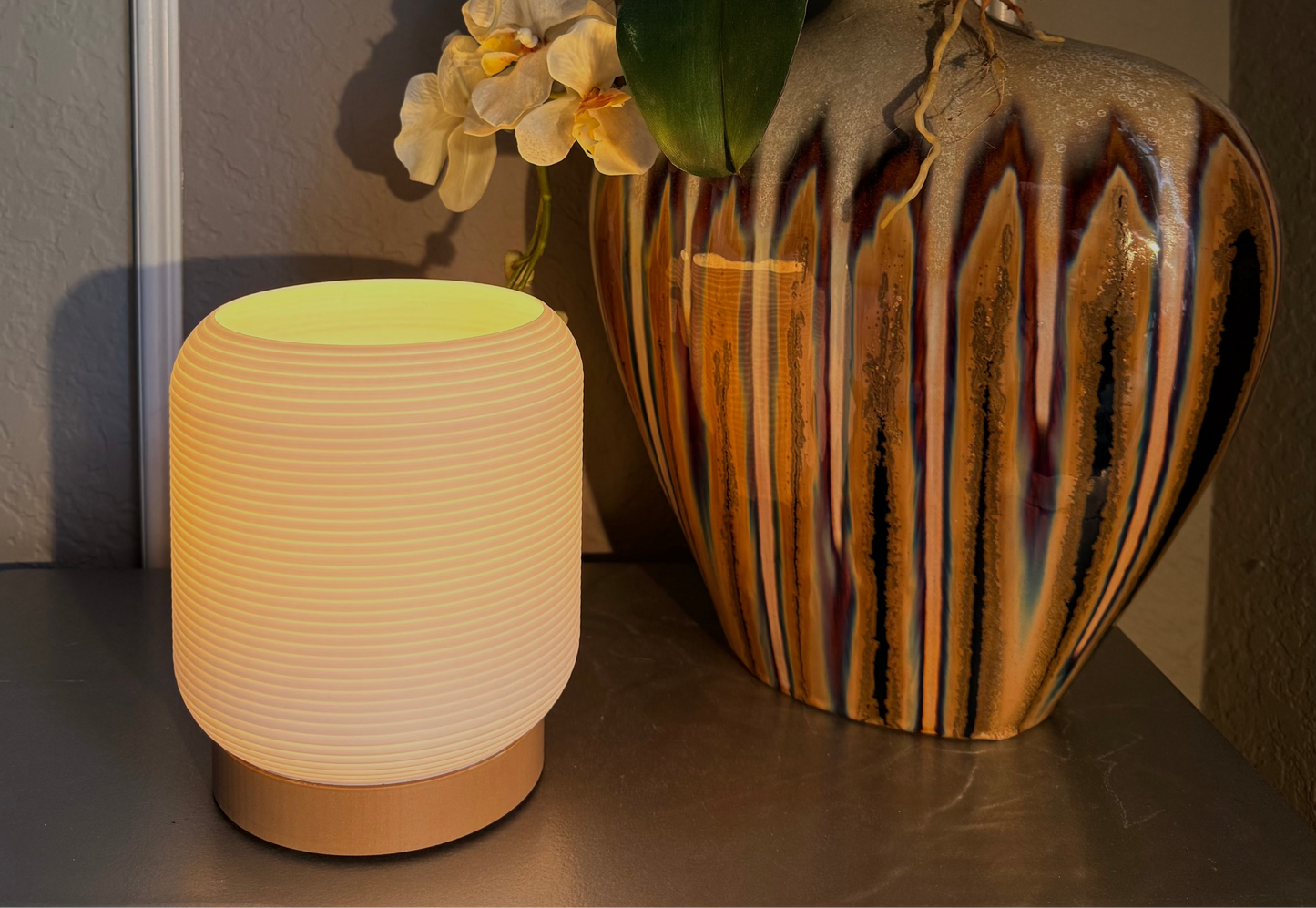 Cosmos Smart Table Lamp by LUXURA.